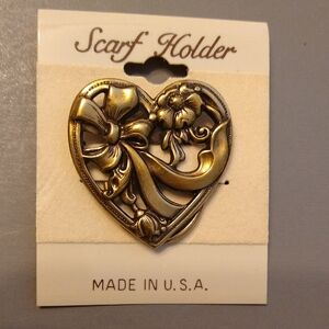 Vintage Heart Shaped Gold Scarf Holder Made in USA WOW!